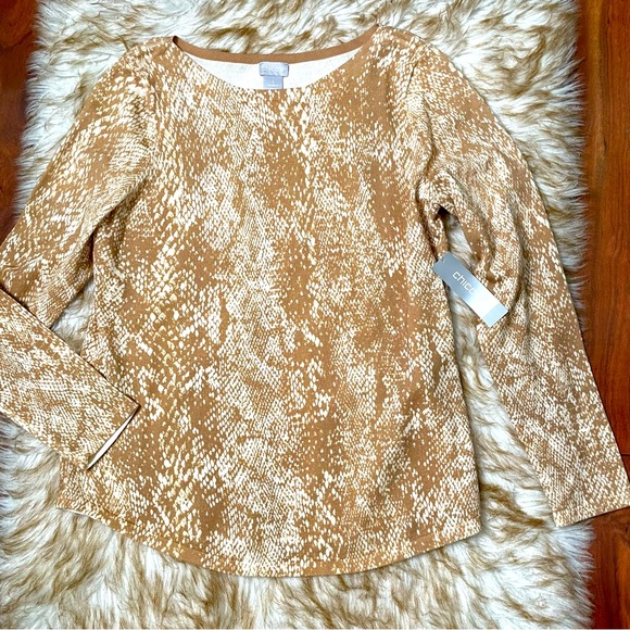 Chico’s neutral Reptile Bateau sweater - Picture 3 of 10